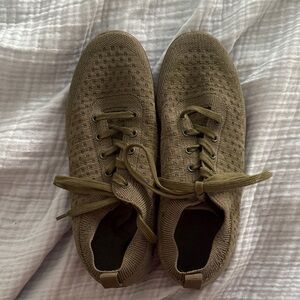 Suavs Olive Green Knit Sneakers